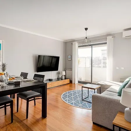 Appartement Elegant Flat In Benfica - 10 Min To Center