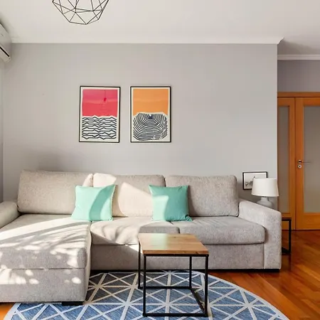 Elegant Flat In Benfica - 10 Min To Center Appartamento Lisbona