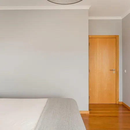 Elegant Flat In Benfica - 10 Min To Center Apartamento Lisboa