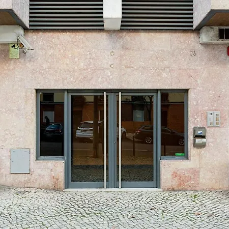 Apartament Elegant Flat In Benfica - 10 Min To Center *