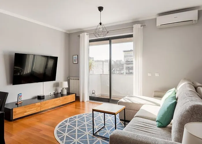 Elegant Flat In Benfica - 10 Min To Center Apartment Lissabon