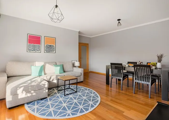 Elegant Flat In Benfica - 10 Min To Center Apartment Lissabon