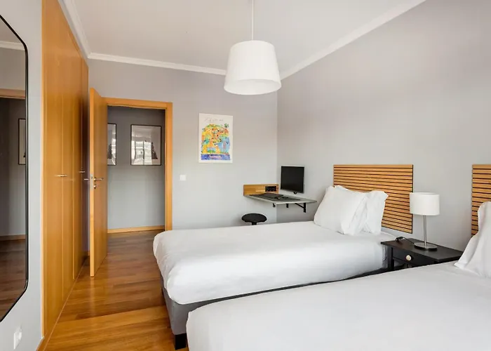 Apartment Elegant Flat In Benfica - 10 Min To Center Lissabon