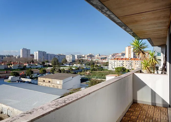 Apartment Elegant Flat In Benfica - 10 Min To Center *