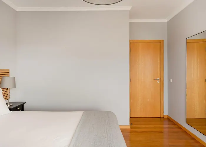 Elegant Flat In Benfica - 10 Min To Center Apartment Lissabon